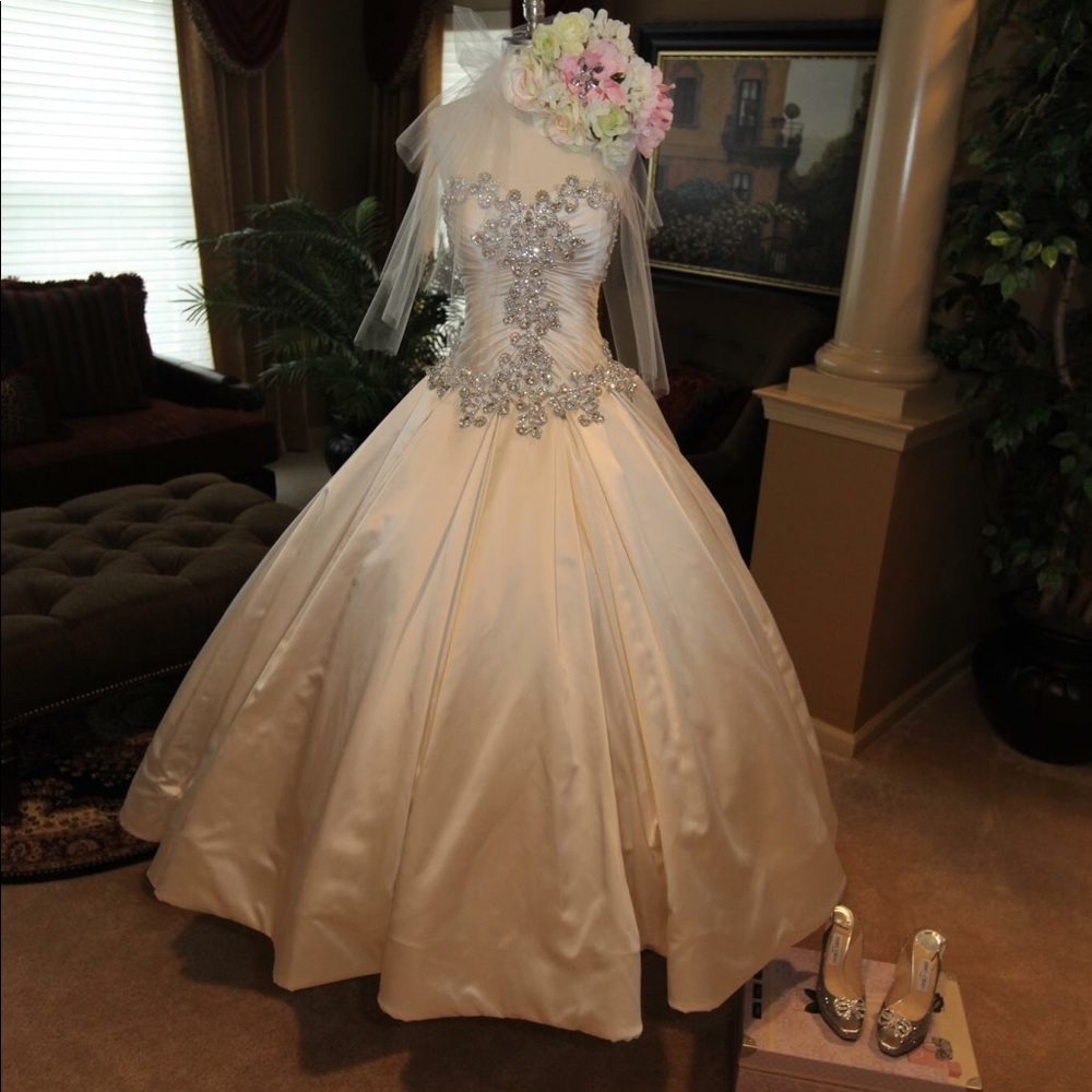 Pre-owned Pnina Tornai 32173106 Wedding Dress